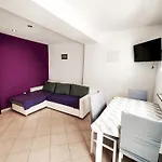 Apartament And Vuleta, Close To The