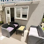 Apartment And Vuleta, Close To The