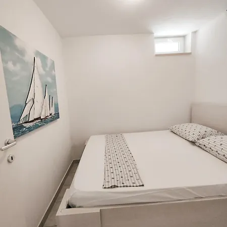 Apartman And Vuleta, Close To The *