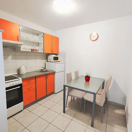 Apartman And Vuleta, Close To The *