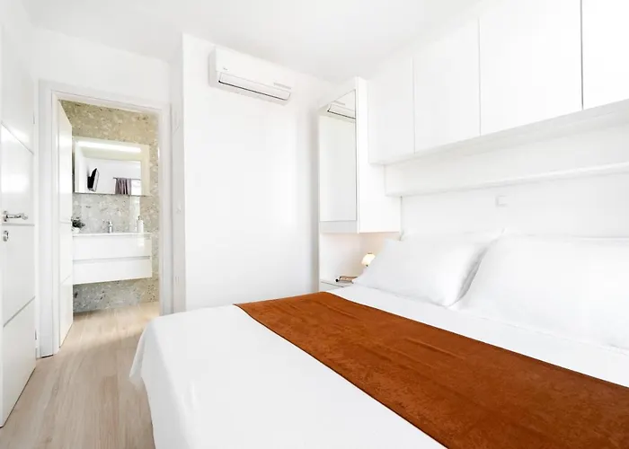 Apartment And Vuleta, Close To The Makarska