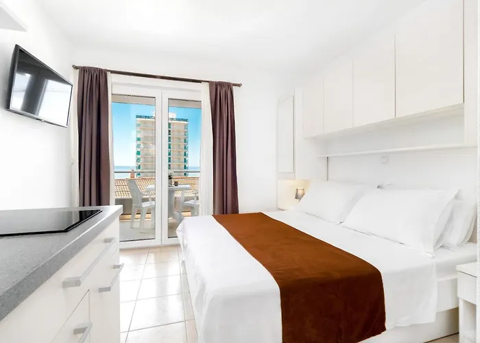 And Vuleta, Close To The Apartament