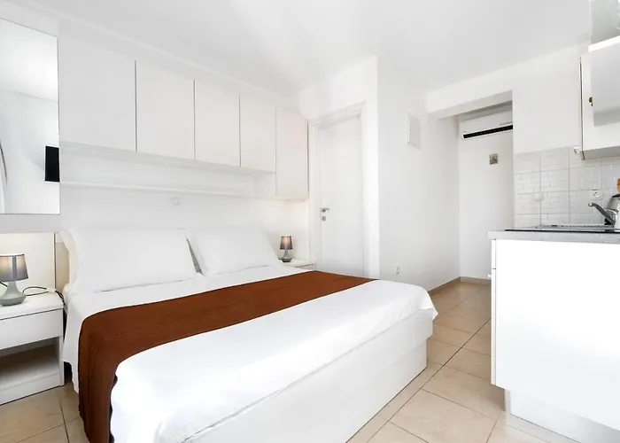 And Vuleta, Close To The Apartament Makarska