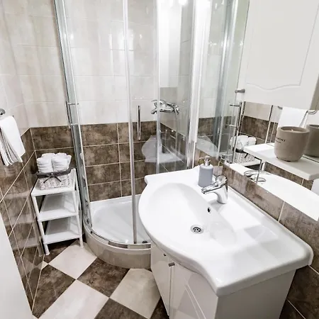 And Vuleta, Close To The